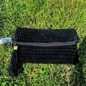 Lulu’s large black clutch/crossbody. NWT sale* (bundle 3 for $30)
